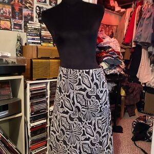 3/$25 Black and White Paisley Patterned Skirt